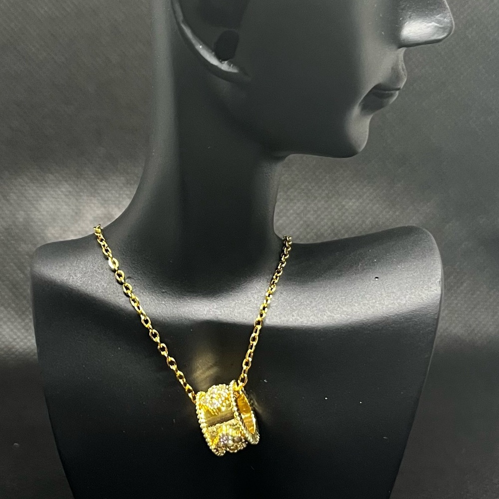 Elegant Gold and Silver Necklace